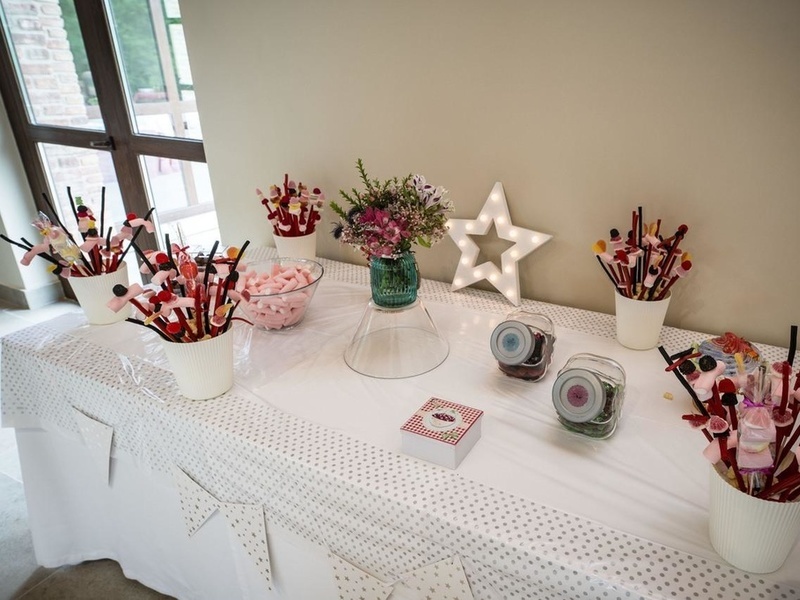 Puesto de candy bar de Capilé Catering