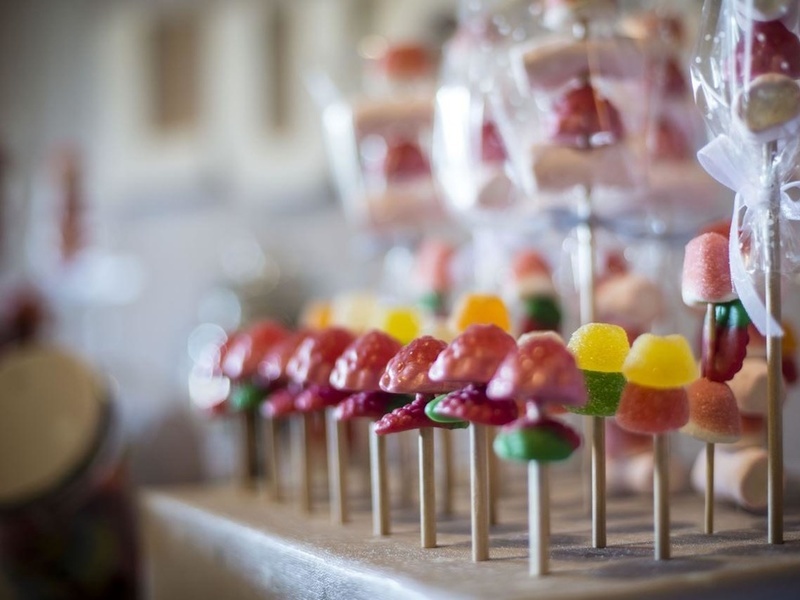 Chuches en estación de dulces