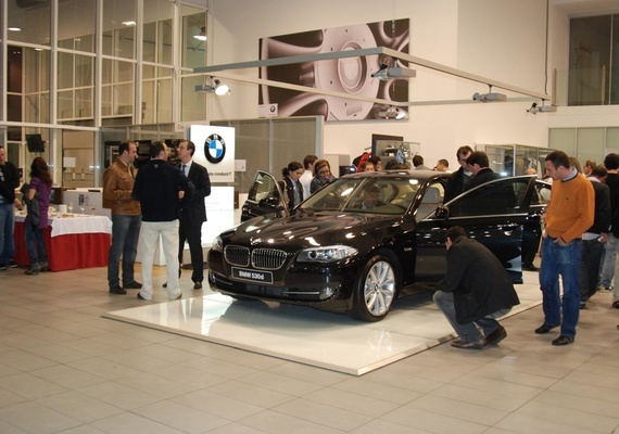 Presentación de un coche de alta gama en Asturias 